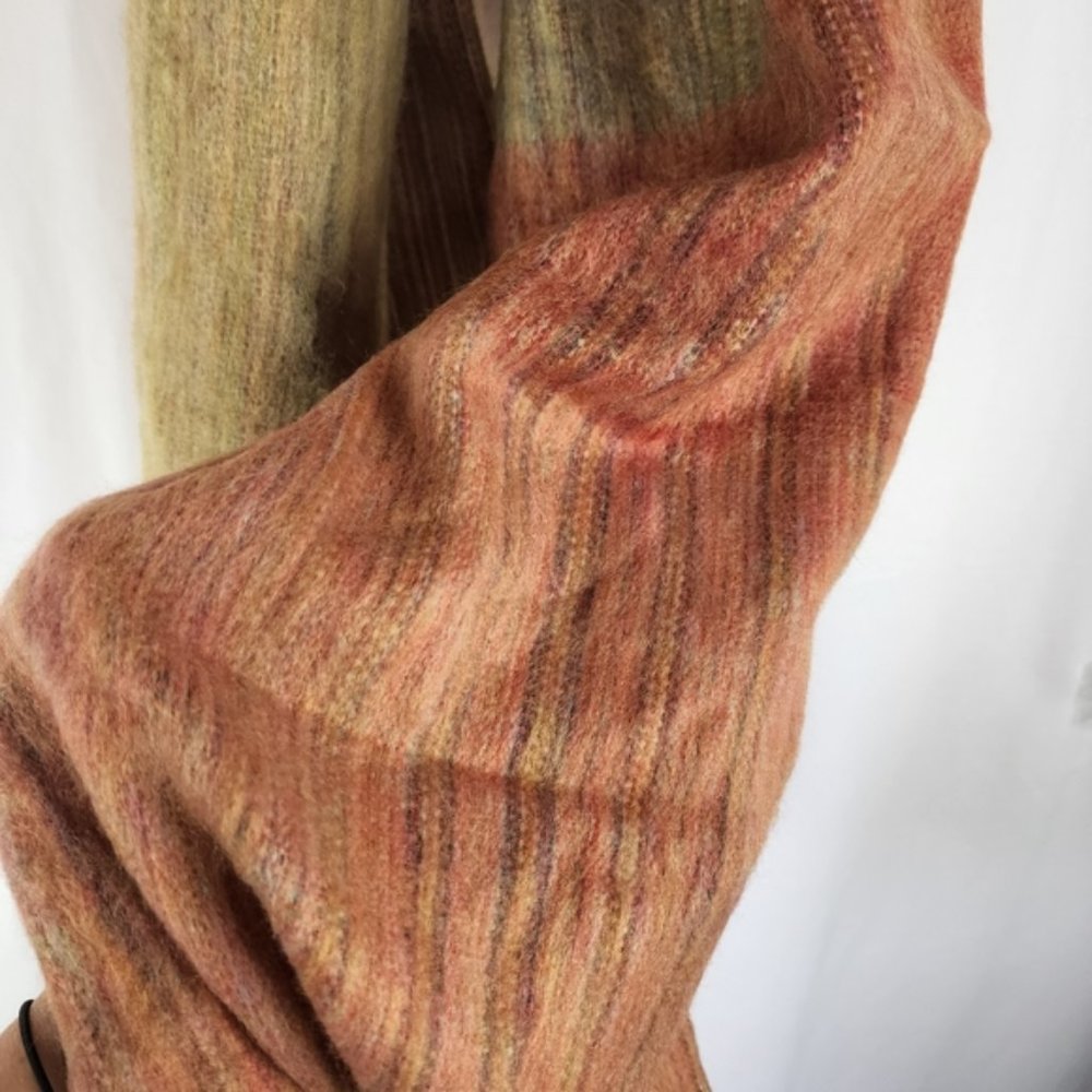 Colorblock Infinity scarf - Picture 3 of 5